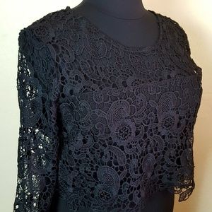 🌸  Elegant Black Lace Dress